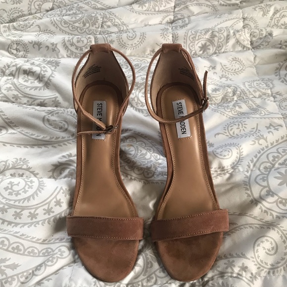SOLD Steve Madden Carrson blush suede heels - Picture 7 of 7
